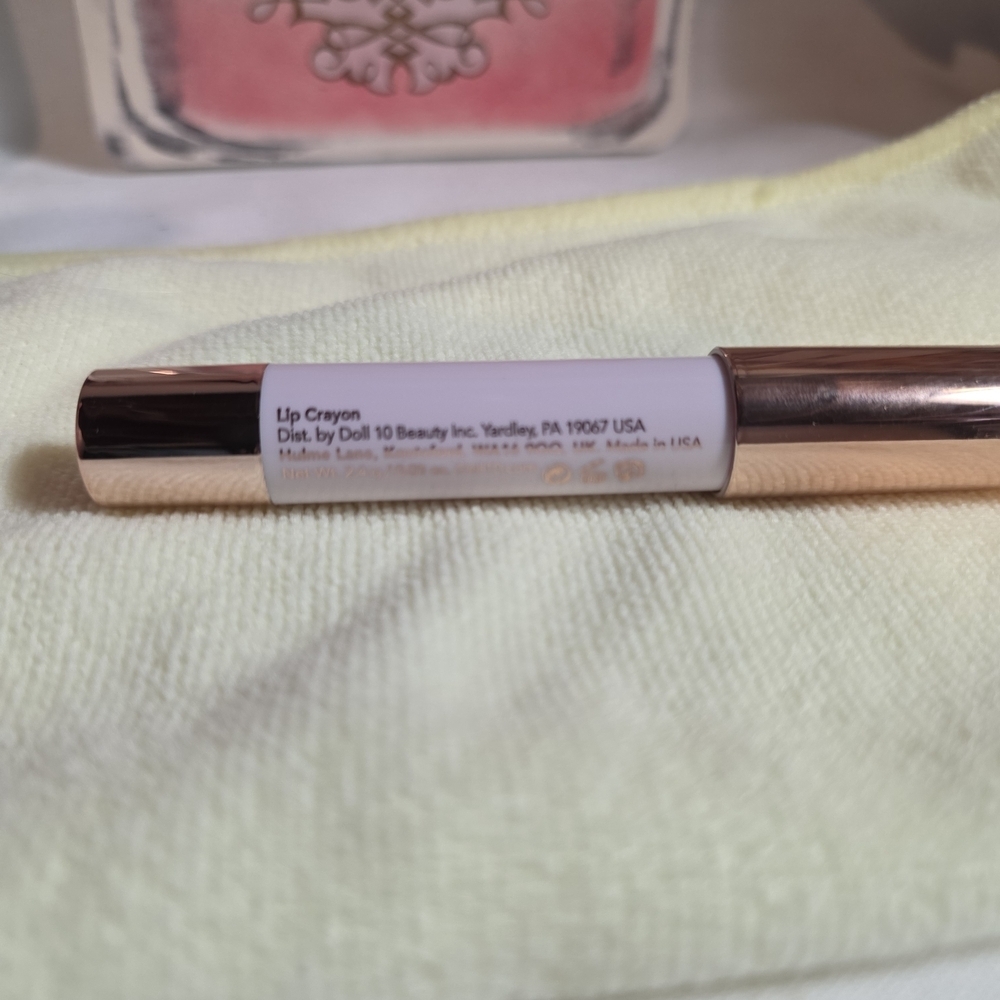 Doll 10 Lip Crayon * ENJOY LIFE* - Picture 3 of 4
